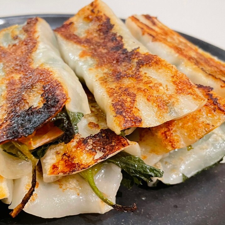 簡単おつまみ★餃子の皮で★豚肉チーズの大葉巻き
